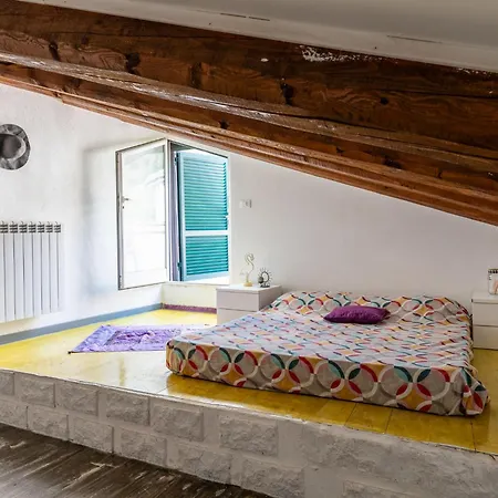 Thomas By Interhome Hotel Villa Viani